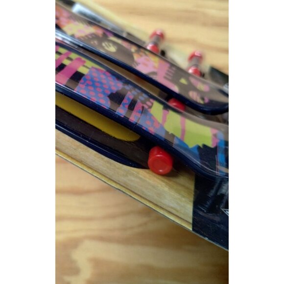 Skate Finger Skateboard Collectible Set 4 Pack - Picture 9 of 10